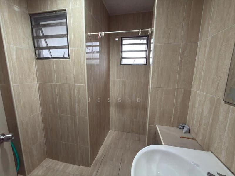 Rumah Teres 2-Tingkat untuk Dijual di Rawang (Selangor) - Jessie Wong - Bathroom - PropertyGuru.com.my