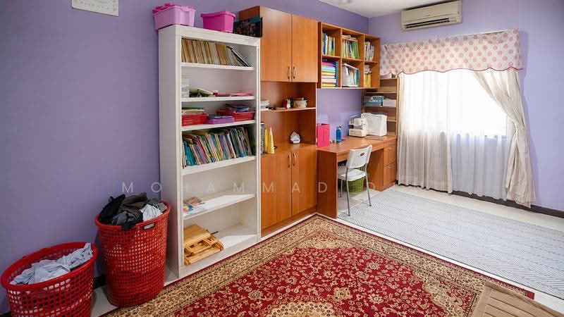 2-storey Terraced House for Sale in Bukit Jelutong (Shah Alam) - Mohammad Din Majid - Study - PropertyGuru.com.my