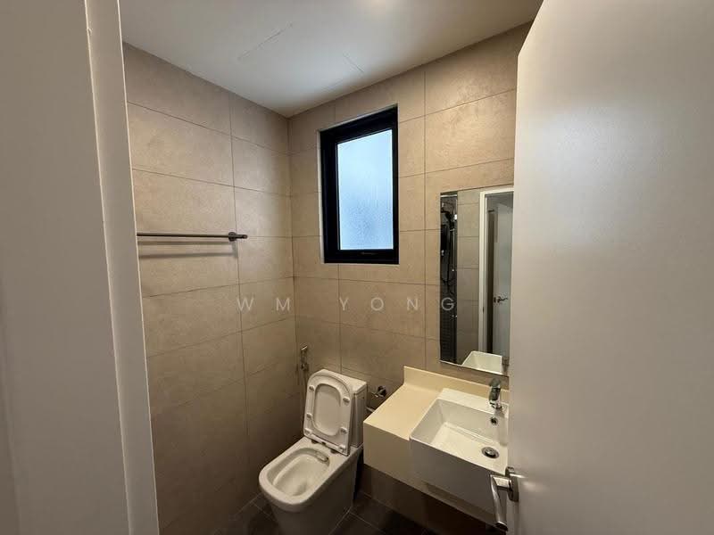 Kondominium untuk Disewa di Bangsar Hill Park - WM Yong - Bathroom 2 - PropertyGuru.com.my