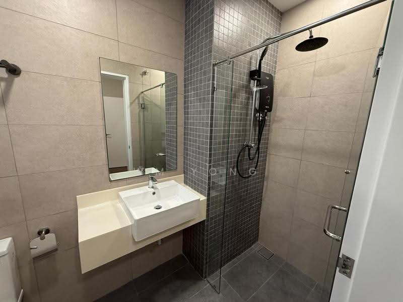 Kondominium untuk Disewa di Bangsar Hill Park - WM Yong - Bathroom 2 - PropertyGuru.com.my