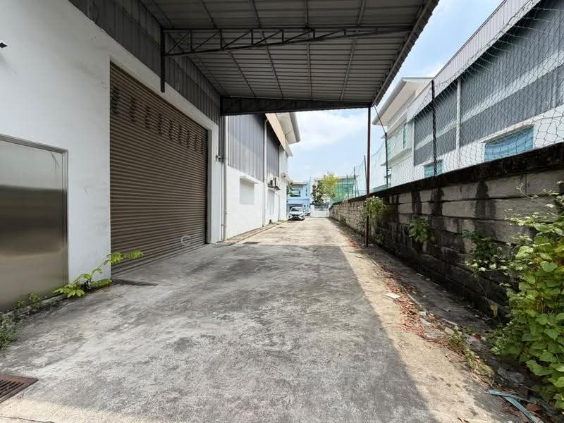 Semi-D Factory for Sale in Taman Kempas Utama (Tebrau) - Carson . - Exterior - PropertyGuru.com.my