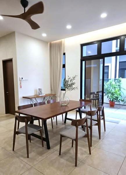 Semi-Detached House for Sale in Taman Nusa Sentral (Iskandar Puteri (Nusajaya)) - Karl Lim - Dining Room - PropertyGuru.com.my