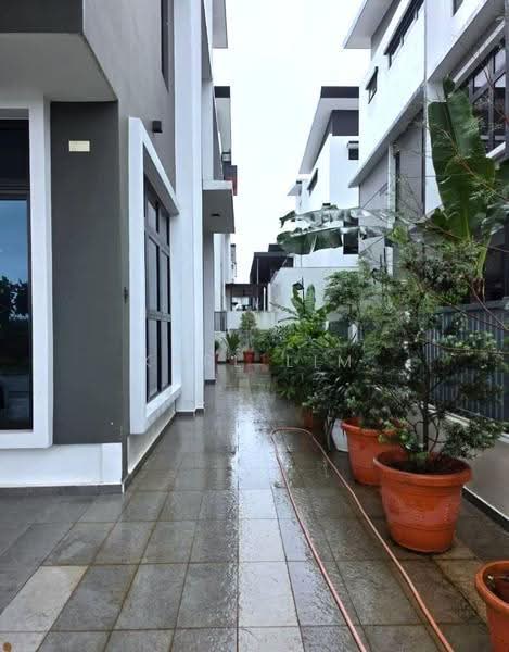Semi-Detached House for Sale in Taman Nusa Sentral (Iskandar Puteri (Nusajaya)) - Karl Lim - Exterior - PropertyGuru.com.my