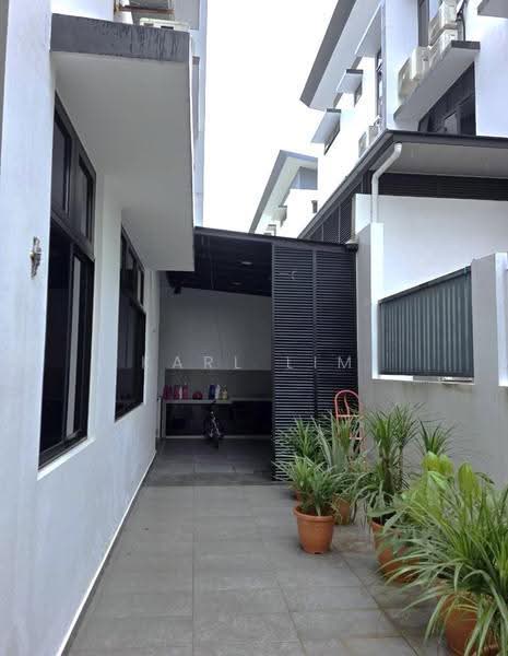 Semi-Detached House for Sale in Taman Nusa Sentral (Iskandar Puteri (Nusajaya)) - Karl Lim - Exterior - PropertyGuru.com.my