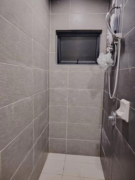 Kondominium untuk Disewa di The Henge - Jay Yong - Bathroom - PropertyGuru.com.my