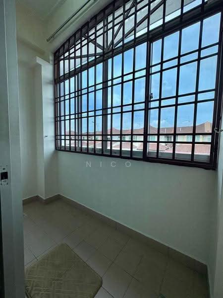 Rumah Teres 2-Tingkat untuk Dijual di Taman Daya (Johor Bahru) - Nico Chong - Balcony - PropertyGuru.com.my