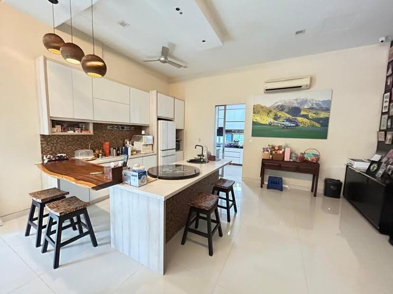 Rumah Berkembar untuk Dijual di Temasya Glenmarie (Glenmarie) - Lai YK - Kitchen - PropertyGuru.com.my