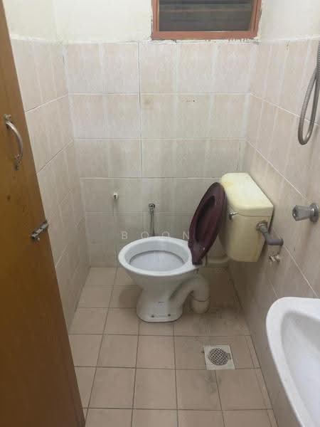 Pangsapuri untuk Disewa di Impian Sentosa - Boon Peng - Bathroom - PropertyGuru.com.my