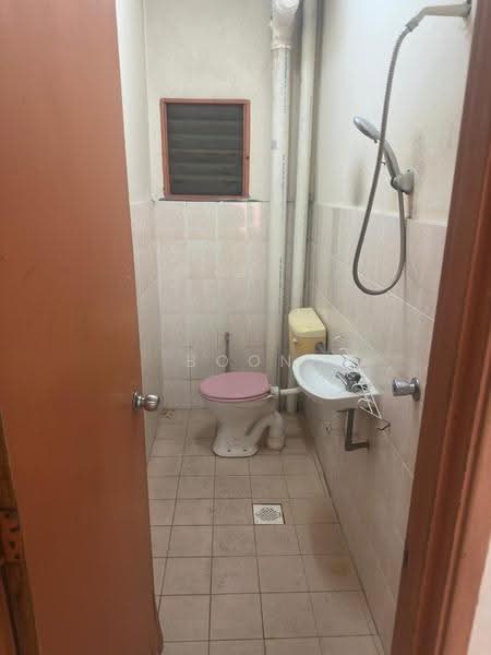 Pangsapuri untuk Disewa di Impian Sentosa - Boon Peng - Bathroom - PropertyGuru.com.my