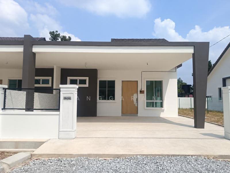 Rumah Berkembar untuk Dijual di Rumah Berkembar Setingkat di Sik kedah (Sik) - Sanggaran Muniandy - Exterior - PropertyGuru.com.my