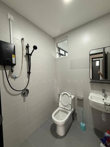 Service Residence for Rent at TRELLIS RESIDENCES - Kelvin Ooi - Bathroom - PropertyGuru.com.my