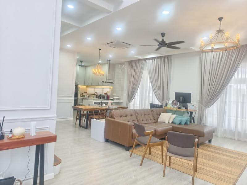 Semi-Detached House for Sale in Ampang (Selangor) - Hetha Chan - Living Room - PropertyGuru.com.my