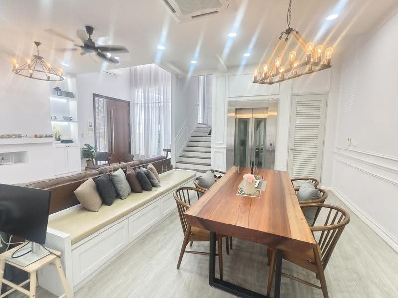 Semi-Detached House for Sale in Ampang (Selangor) - Hetha Chan - Living Room - PropertyGuru.com.my