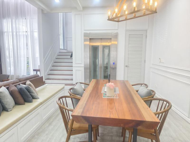 Semi-Detached House for Sale in Ampang (Selangor) - Hetha Chan - Dining Room - PropertyGuru.com.my