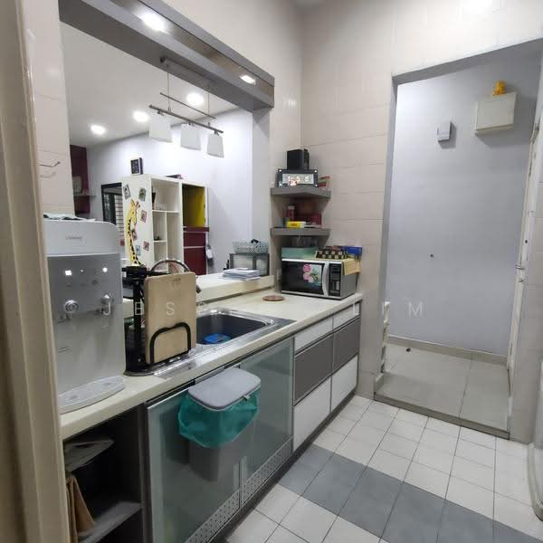 Condominium for Sale at Royal Domain Sri Putramas 2 - Jessica Lim - Kitchen - PropertyGuru.com.my