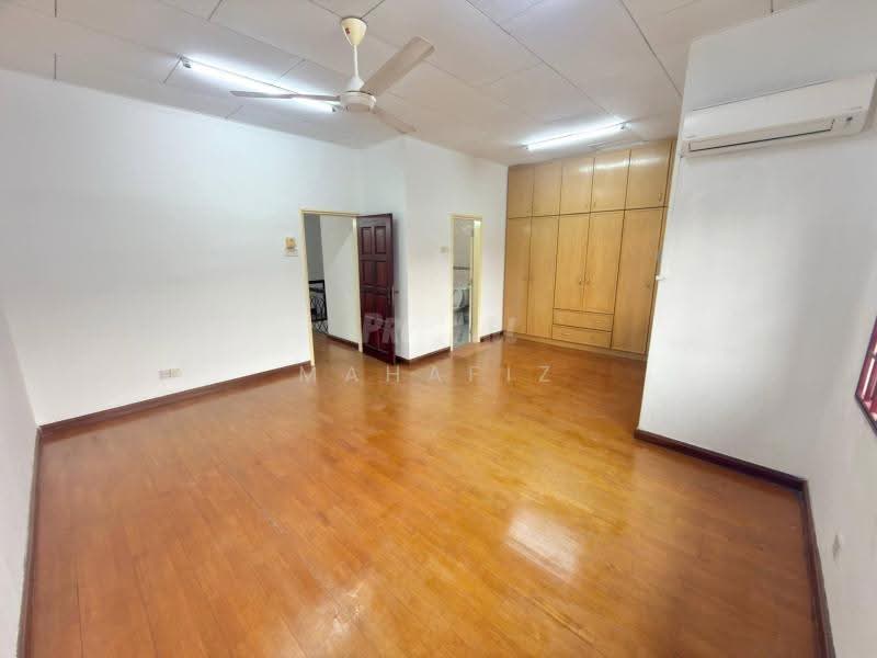 2-storey Terraced House for Sale in Bukit Jelutong (Shah Alam) - Mahafiz . - PropertyGuru.com.my
