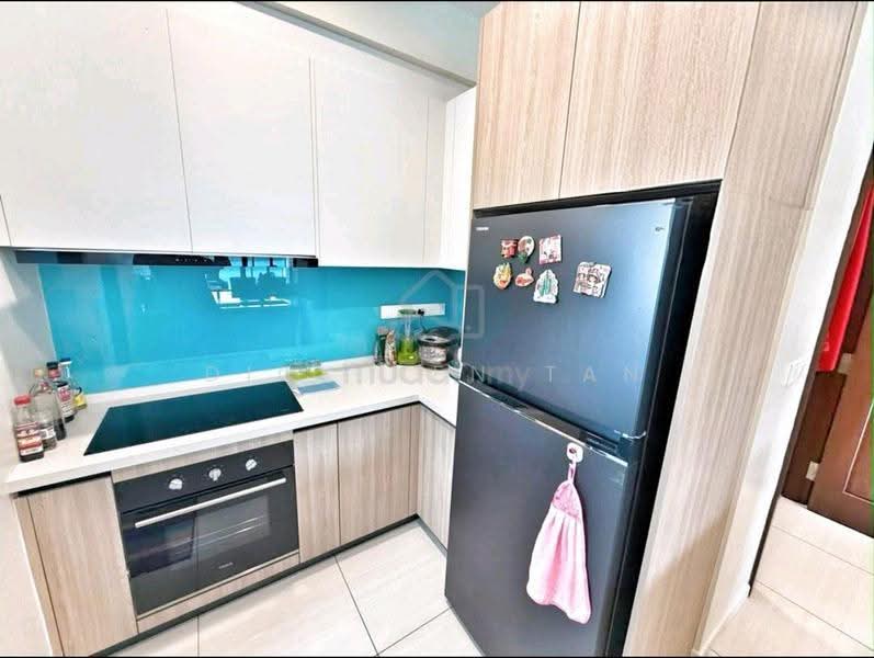 Condominium for Sale at Queens Residences Q1 @ Queens Waterfront - Dick Ken Tan - Kitchen - PropertyGuru.com.my