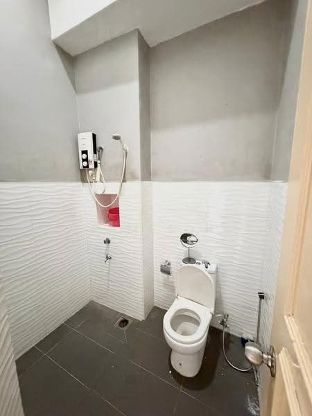 2-storey Terraced House for Sale in Taman Sri Pulai Perdana (Skudai) - Jameson Choo - Bathroom - PropertyGuru.com.my