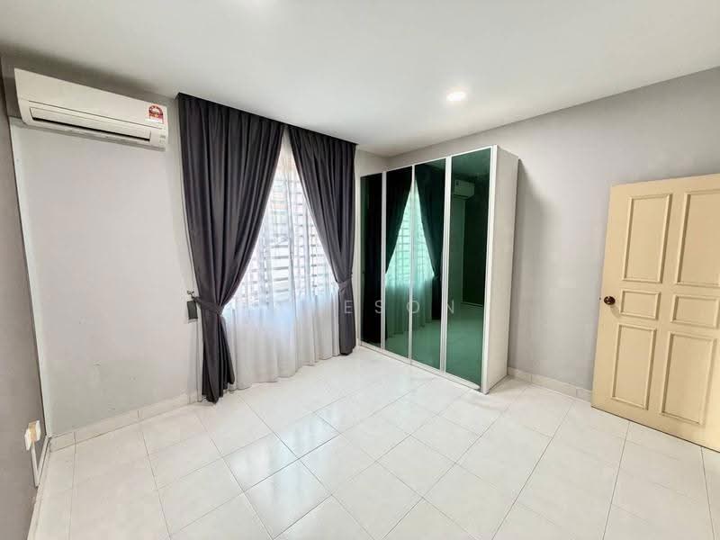 2-storey Terraced House for Sale in Taman Sri Pulai Perdana (Skudai) - Jameson Choo - Bedroom - PropertyGuru.com.my
