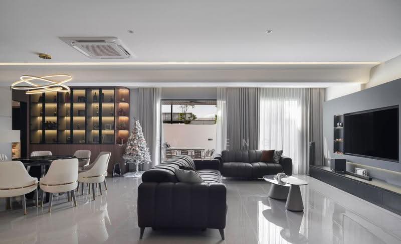 2-storey Terraced House for Sale in Bandar Enstek (Negeri Sembilan) - Joey Heng - Living Room - PropertyGuru.com.my