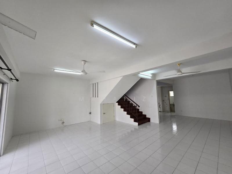 2-storey Terraced House for Sale in Bandar Baru Bangi (Selangor) - Mahafiz . - Living Room - PropertyGuru.com.my