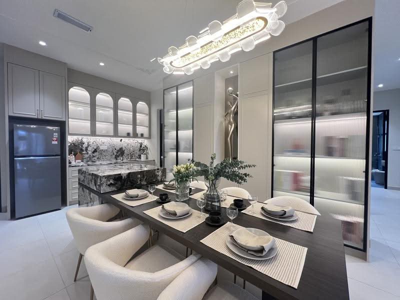 Apartment for Sale at Vista Lavender - Berry Choong - Dining Room - PropertyGuru.com.my