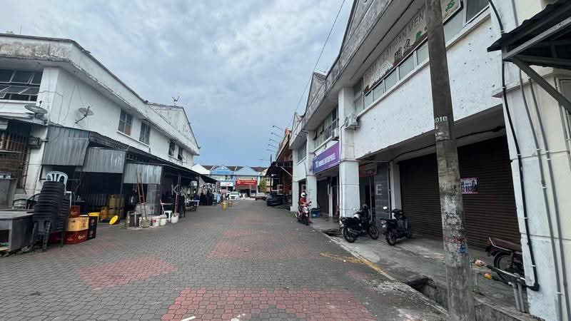 Kedai untuk Disewa di Taman Universiti (Skudai) - Katherine Low - Exterior - PropertyGuru.com.my
