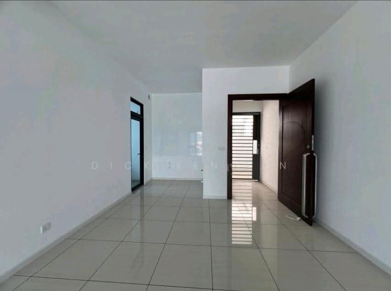 Condominium for Sale at Queens Residences Q1 @ Queens Waterfront - Dick Ken Tan - Living Room - PropertyGuru.com.my