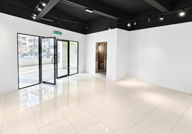 Shop / Office for Rent in Taman Overseas Union (Taman Oug) (Jalan Klang Lama (Old Klang Road)) - Janie Wai - Entrance - PropertyGuru.com.my