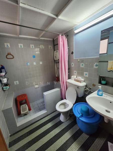 2-storey Terraced House for Sale in Seputeh (Kuala Lumpur) - Danny Low - Bathroom - PropertyGuru.com.my