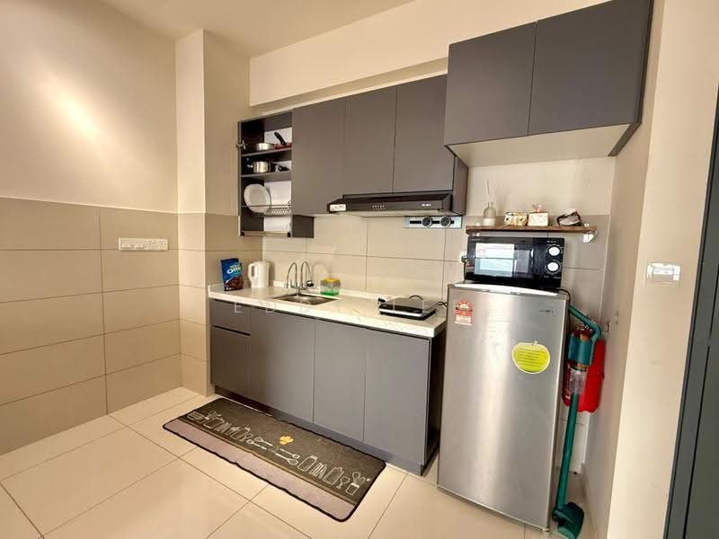 Kediaman Servis untuk Disewa di Emerald 9 - Eddy Lee - Kitchen - PropertyGuru.com.my