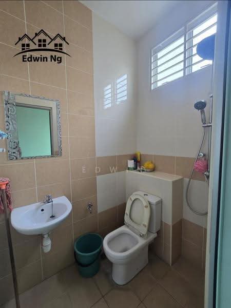 Rumah Teres 3-Tingkat untuk Dijual di Relau (Bukit Jambul) - Edwin Ng - Bathroom - PropertyGuru.com.my
