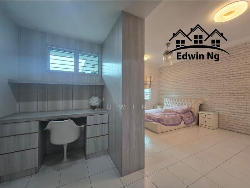 Rumah Teres 3-Tingkat untuk Dijual di Relau (Bukit Jambul) - Edwin Ng - Study - PropertyGuru.com.my