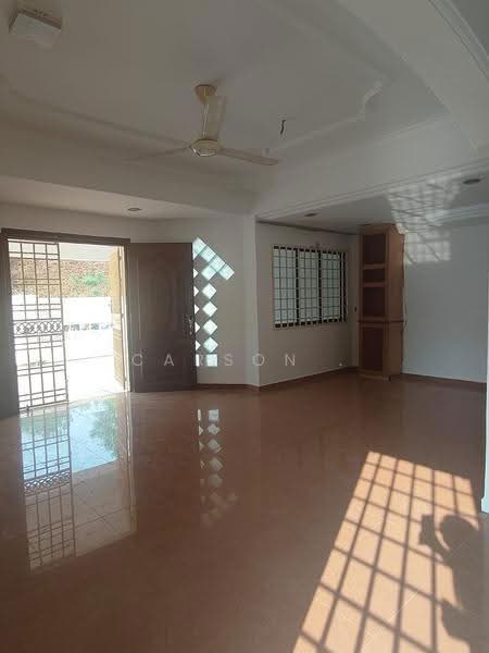 Rumah Teres 2-Tingkat untuk Dijual di Taman Puteri Wangsa (Ulu Tiram) - Carson . - Living Room - PropertyGuru.com.my