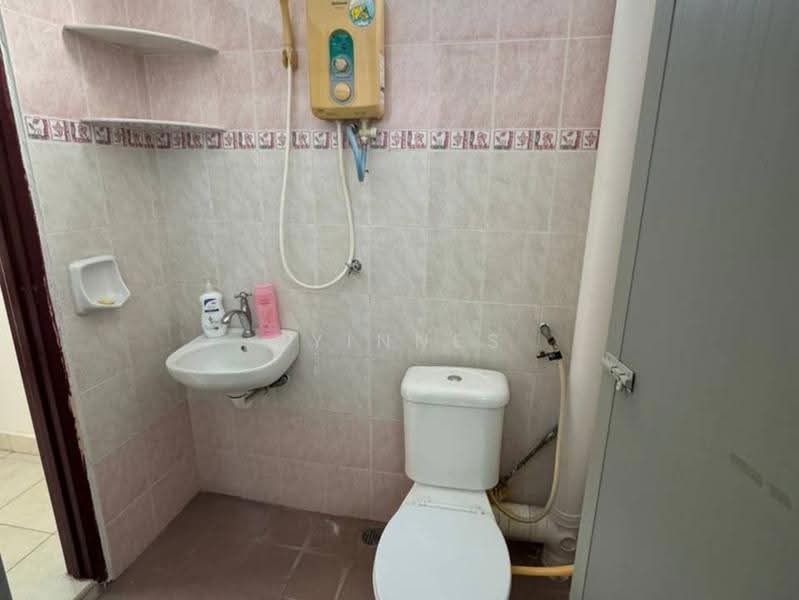 2-storey Terraced House for Sale in Butterworth (Penang) - Vyinnes Ang - Bathroom - PropertyGuru.com.my