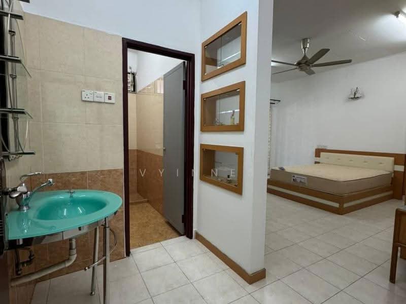 2-storey Terraced House for Sale in Butterworth (Penang) - Vyinnes Ang - Bathroom - PropertyGuru.com.my