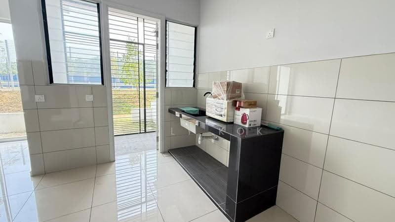 2-storey Terraced House for Rent in Tamansari (Rawang) - Kelly Kok - Kitchen - PropertyGuru.com.my