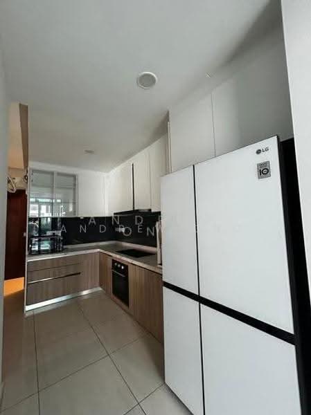 Condominium for Rent at Queens Residences Q1 @ Queens Waterfront - Andrew Ong - Kitchen - PropertyGuru.com.my