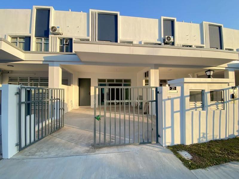 2-storey Terraced House for Sale in Bandar Dato Onn (Tebrau) - Gyden Heng - PropertyGuru.com.my