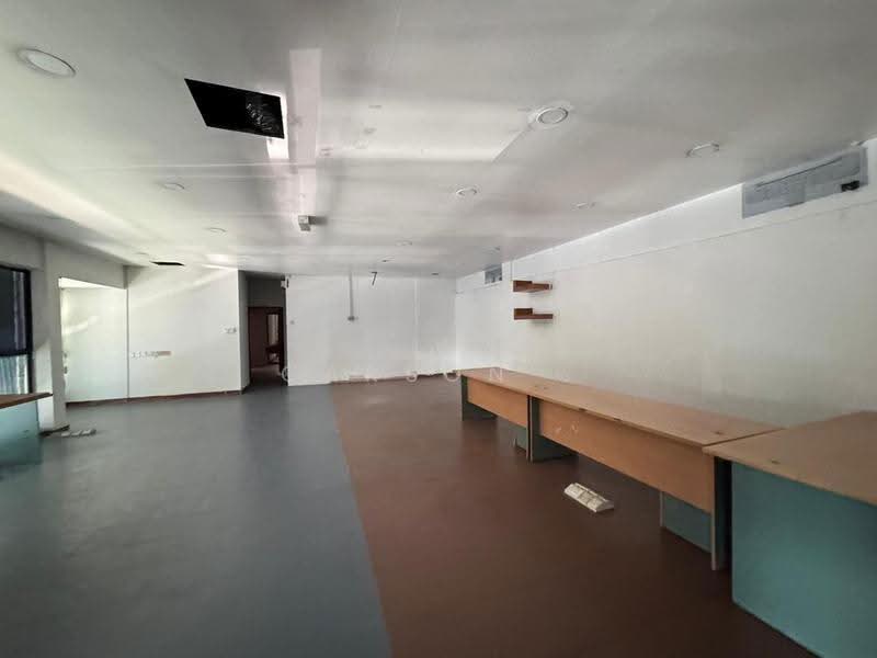 Semi-D Factory for Rent in Taman Perindustrian Cemerlang (Ulu Tiram) - Carson . - Interior - PropertyGuru.com.my