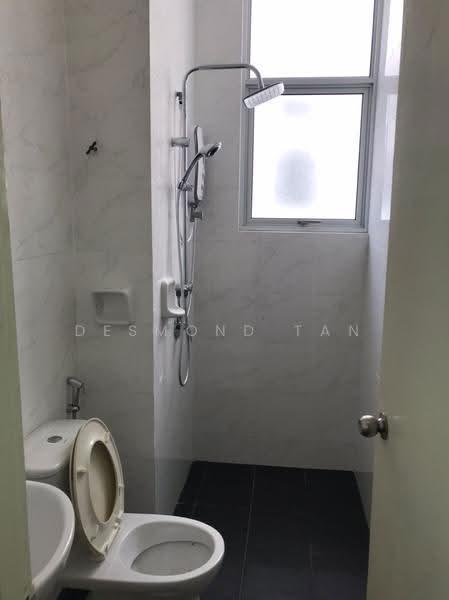 Townhouse for Rent in Air Puteh (Balik Pulau) - Desmond Tan - Bathroom - PropertyGuru.com.my