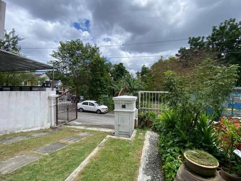 Rumah Teres 2-Tingkat untuk Dijual di Balakong (Cheras) - Ammeer Nadzrai - Exterior - PropertyGuru.com.my