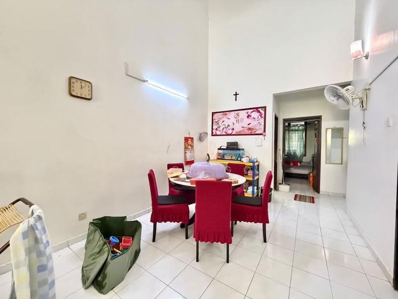 1-storey Terraced House for Sale in Taman Daya (Johor Bahru) - Mandy Goh Siew Li - Dining Room - PropertyGuru.com.my
