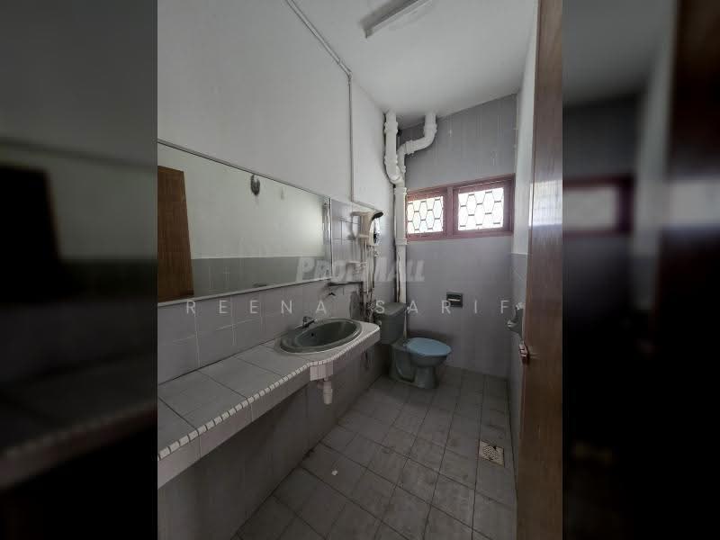 2-storey Terraced House for Sale in Bangsar (Kuala Lumpur) - Reena Sarif - Bathroom - PropertyGuru.com.my