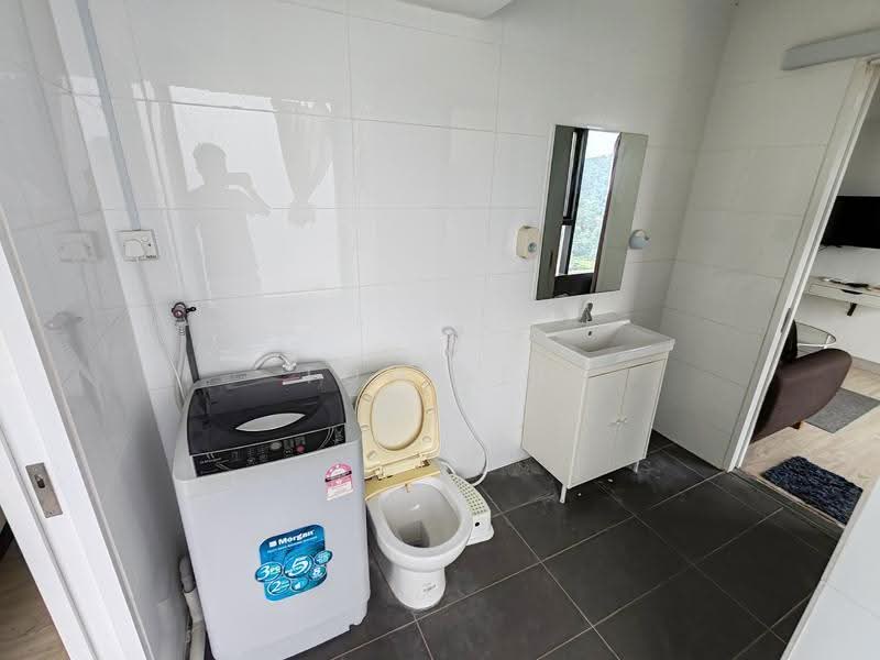 Service Residence for Rent at Halo Sunday @ Empire City - Tom Lee - Bathroom - PropertyGuru.com.my