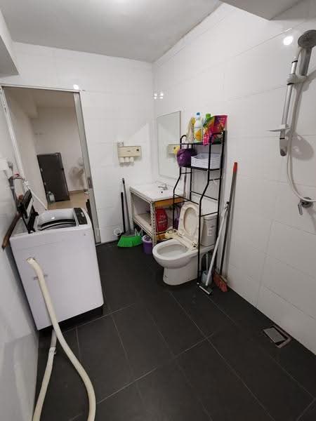 Service Residence for Rent at Halo Sunday @ Empire City - Tom Lee - Bathroom - PropertyGuru.com.my