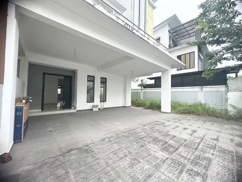 Rumah Berkembar untuk Dijual di Taman Desa Tebrau (Tebrau) - Wallace Ang - Exterior - PropertyGuru.com.my