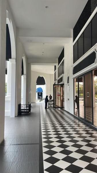 Shop / Office untuk Disewa di Taman Ekoflora (Johor Bahru) - Carson . - Corridor - PropertyGuru.com.my