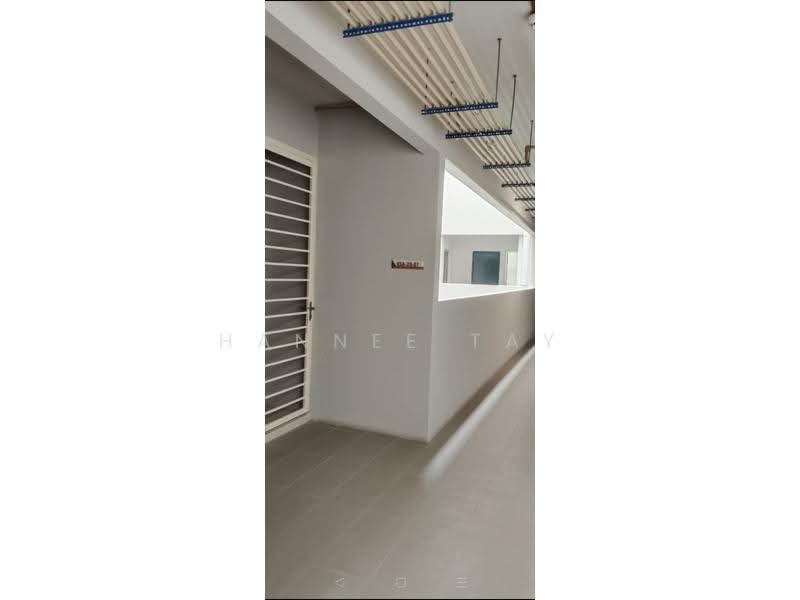 Kediaman Servis untuk Dijual di Pangsapuri Kita Sejati - Hannee Tay - Corridor - PropertyGuru.com.my