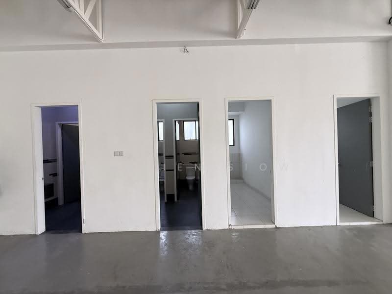 Kilang untuk Disewa di Eco Business Park 1 (Johor Bahru) - Carrien Siow - Bathroom - PropertyGuru.com.my